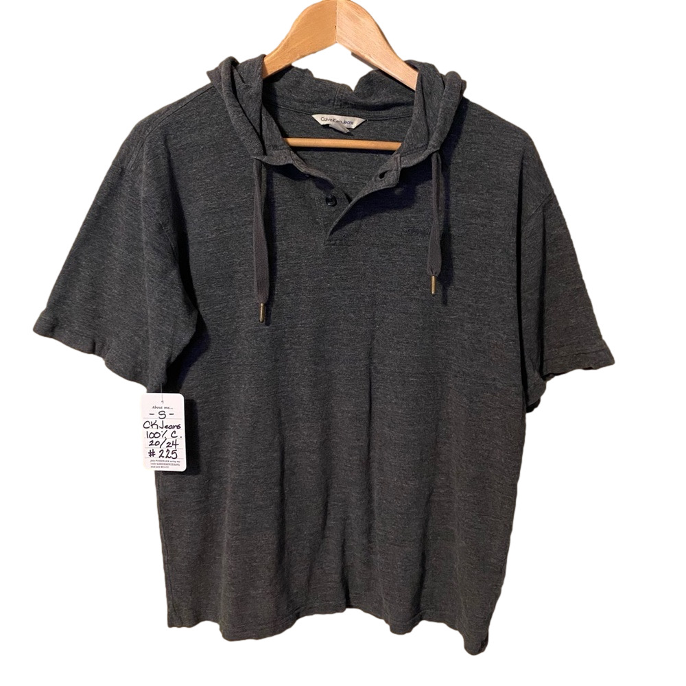 Calvin Klein| Waffle Hoodie, Short sleeved dark grey.